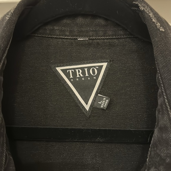 Unique Denim Jacket 🤩 New! - Picture 3 of 6